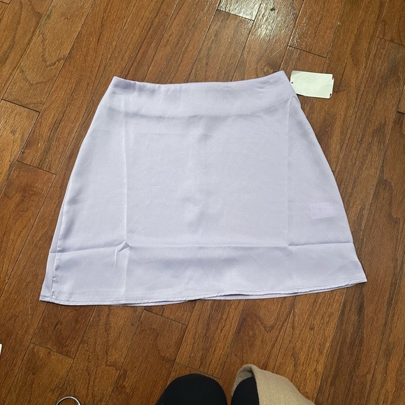 REVOLVE WeWoreWhat Mini Slip Skirt Satin Charmeuse Heather Purple NWT XS - Picture 2 of 3
